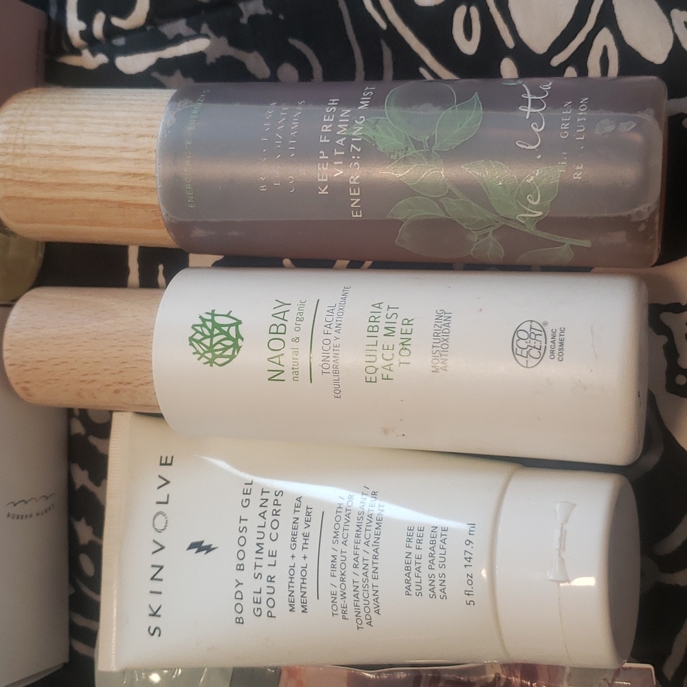 Beauty Bundle - Picture 2 of 5